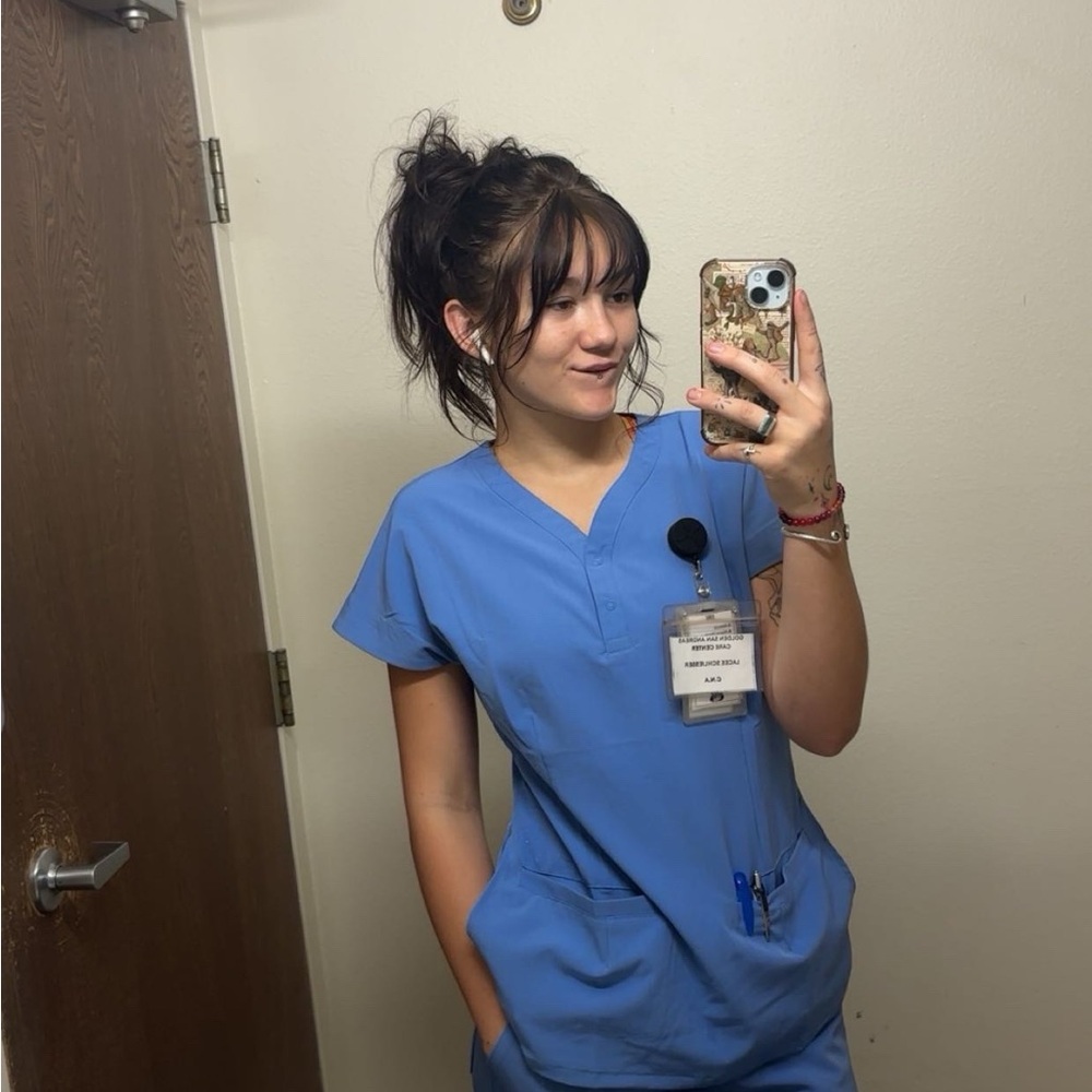 Meet your Posher, Lacee